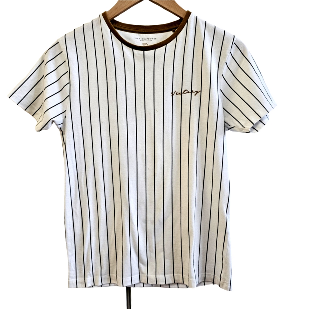 ✨ 3/$10✨ Ricky Singh Boys Tshirt